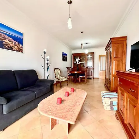 Apartment T2 Com Vista Panoramica Sobre A Costa