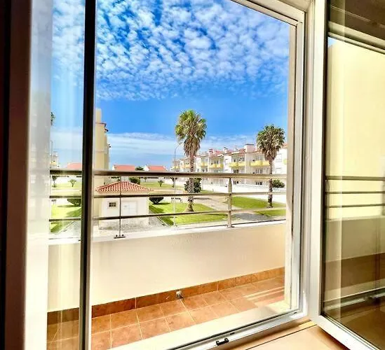 T2 Com Vista Panoramica Sobre A Costa Apartment Atouguia Da Baleia