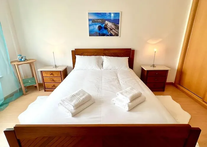 Apartamento T2 Com Vista Panoramica Sobre A Costa アパート *